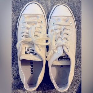 White/Iridescent Converse All Stars. Women’s 7